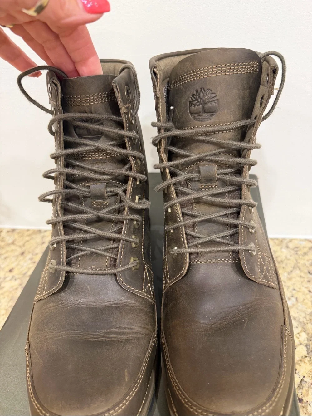 New-  Timberland Originals Olive Brown 6-Inch Lace-Up Boots